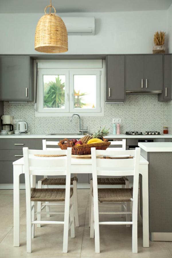 Chic & Spacious House In Rodia Heraklion Exterior photo